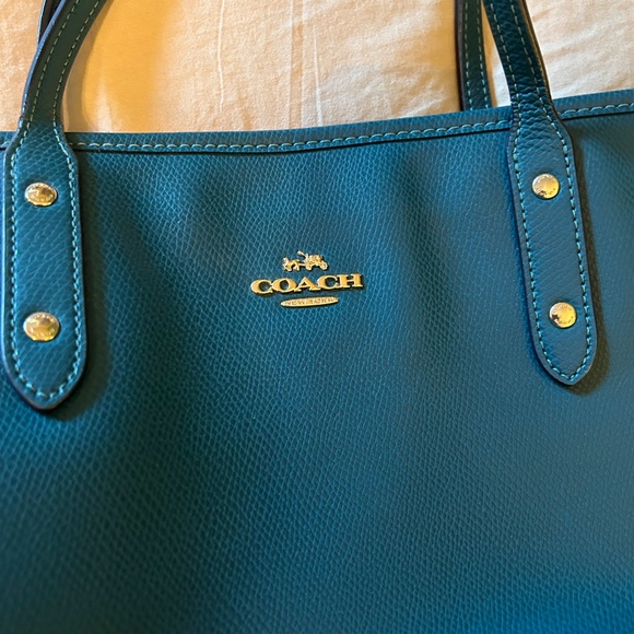 Coach leather shopping tote in teal. Excellent condition. - Picture 2 of 4